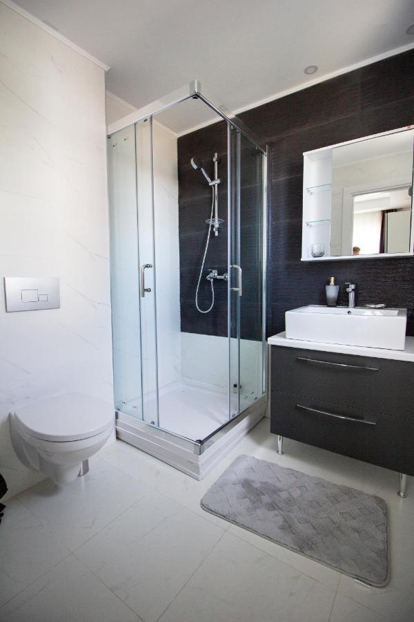3 Rooms A502 Stayinn By Cosmopolis Bucarest Extérieur photo